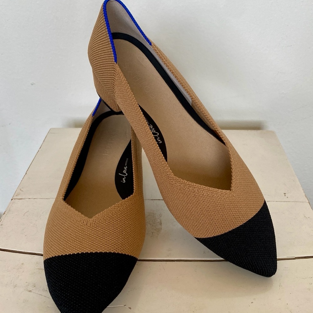 Rothy's Chic Tan and Black Heels with Blue Accent